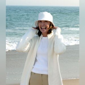 Nancy Meyers-esque Heavy Knit Button-down Sweater | Size XL | Winter White